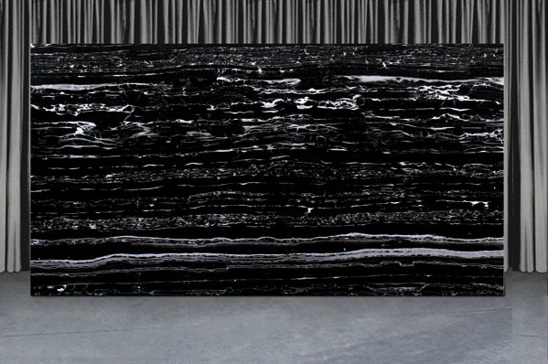 Náhled deskoviny - PortBlack